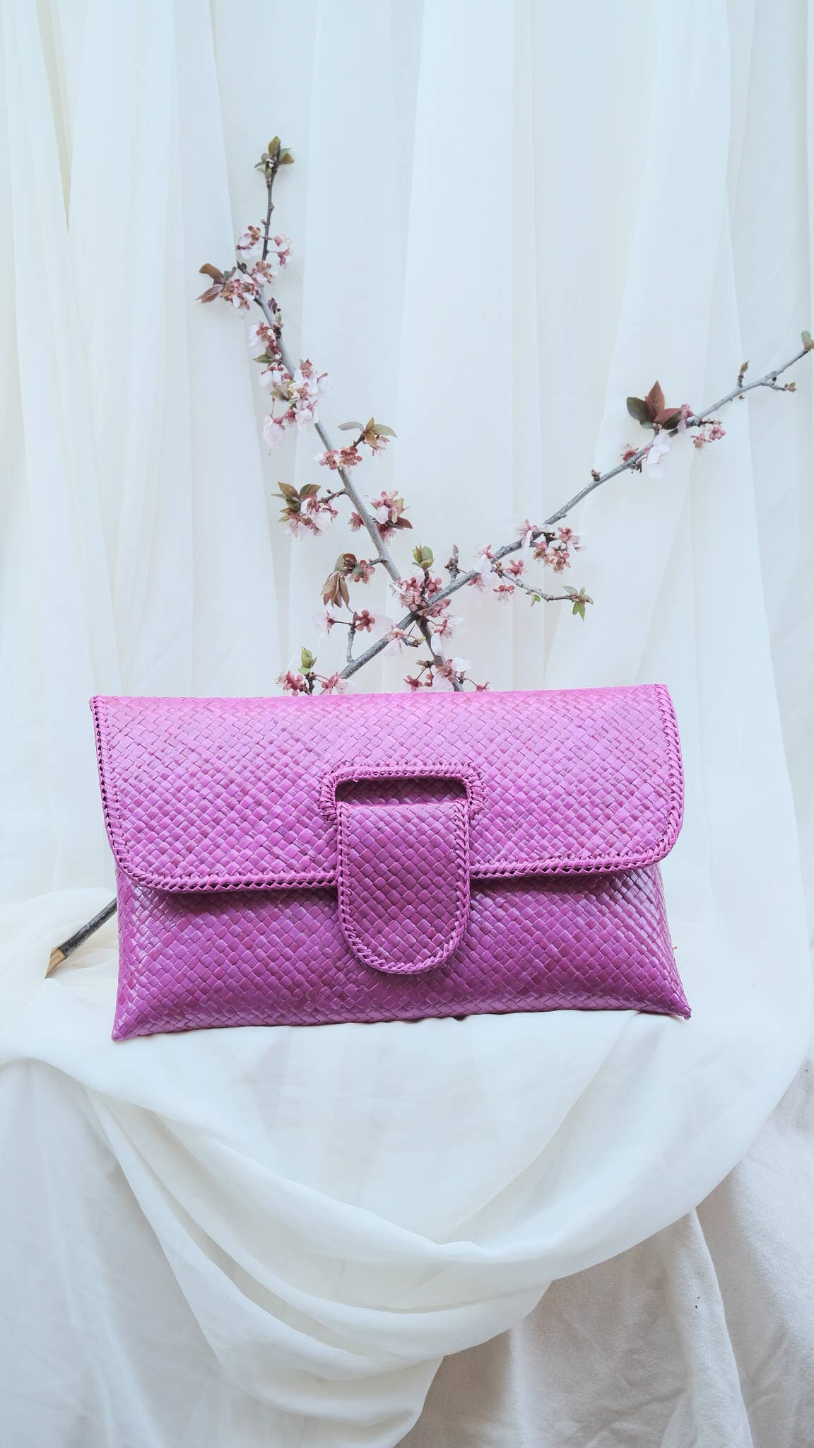Willow Envelope Clutch: Green