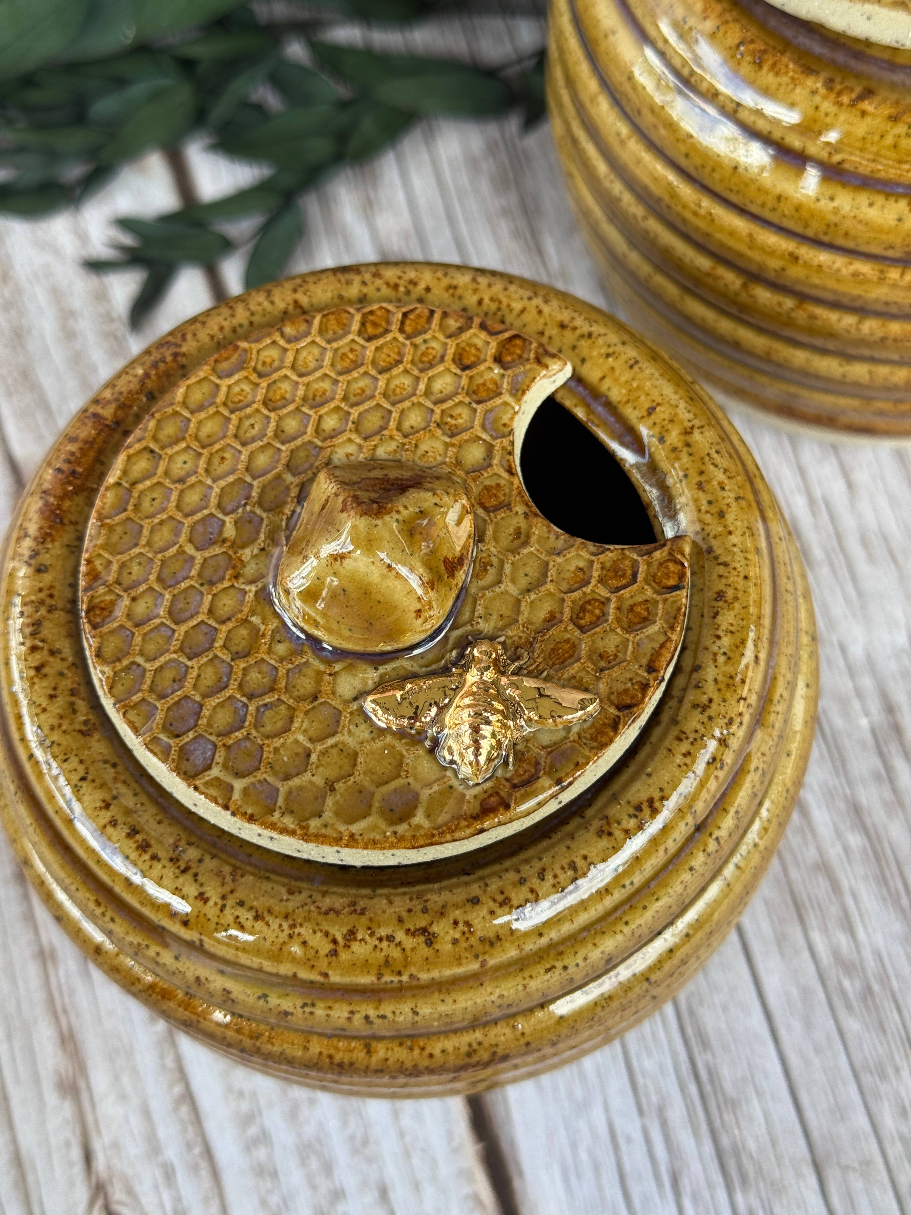 Ceramic Honey Pot: With golden Bee