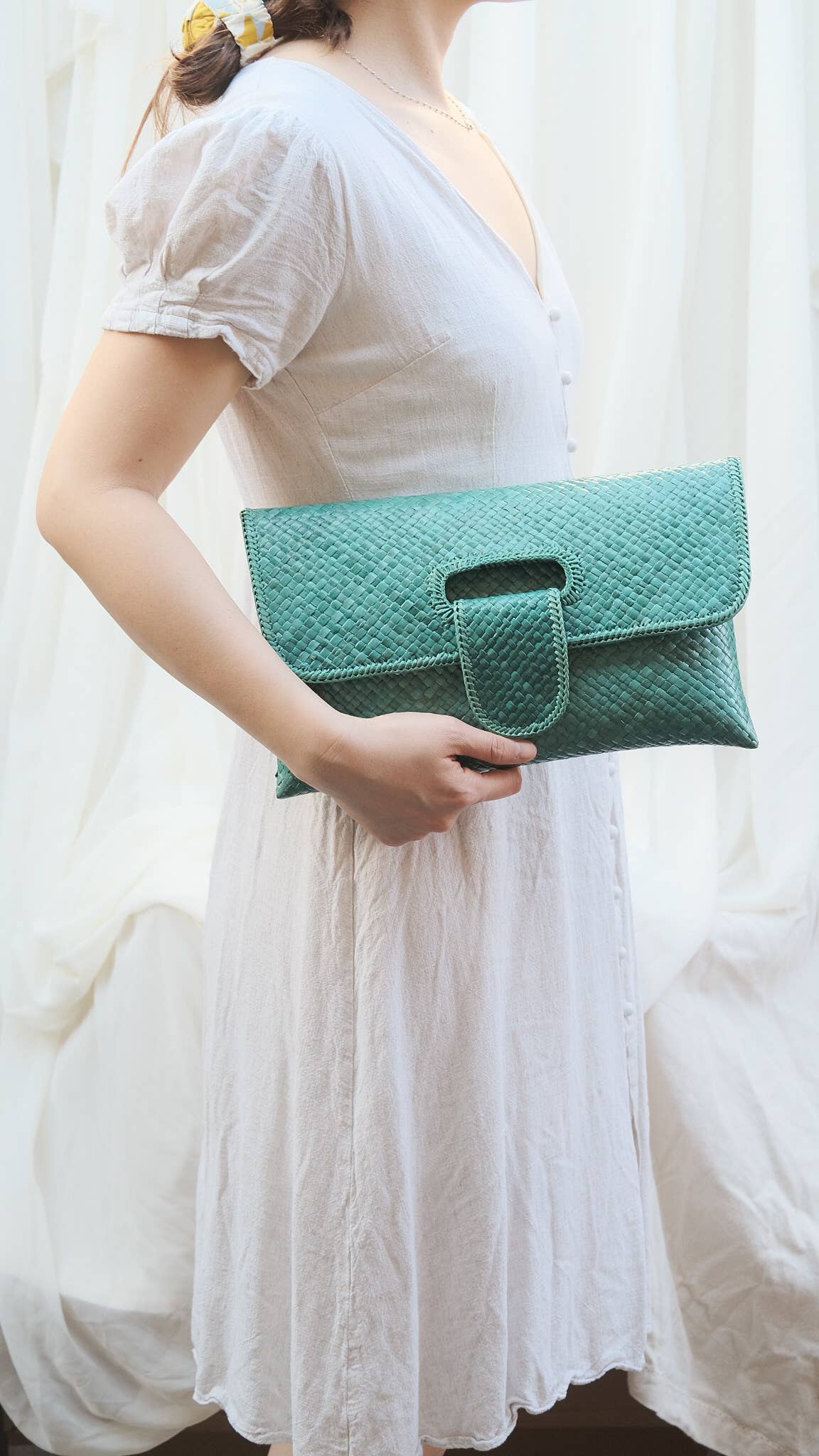 Willow Envelope Clutch: Green