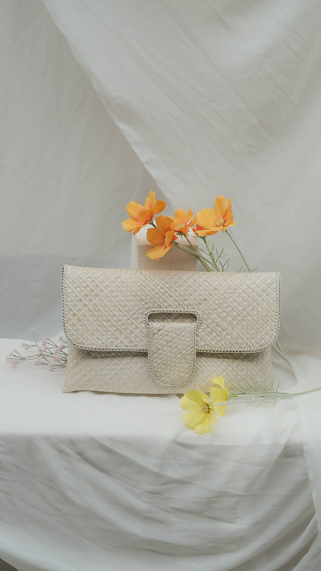Kaya Envelope Clutch: Off-White