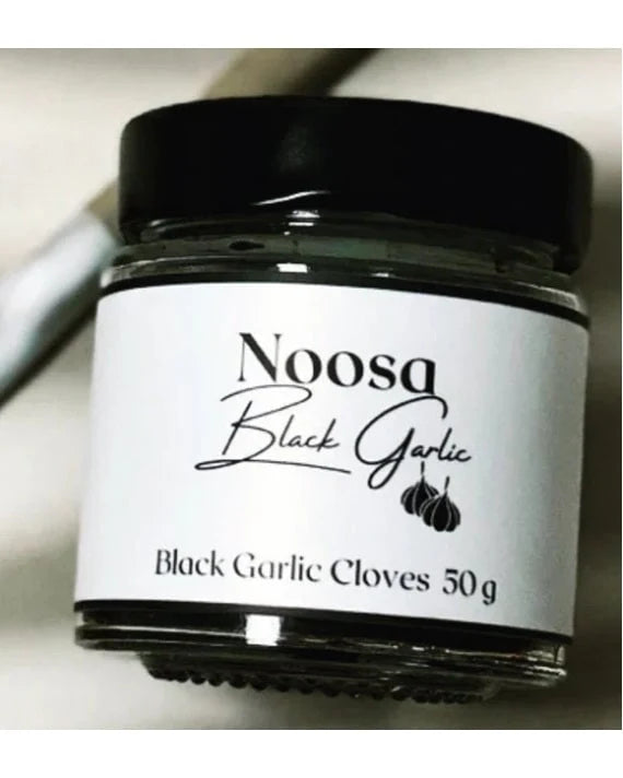 Noosa black garlic cloves